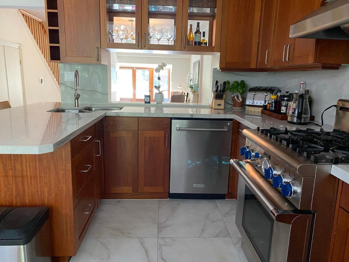 Superb Beach Home:Heated Pool-Hot Tub Open 365Days Toronto Zewnętrze zdjęcie